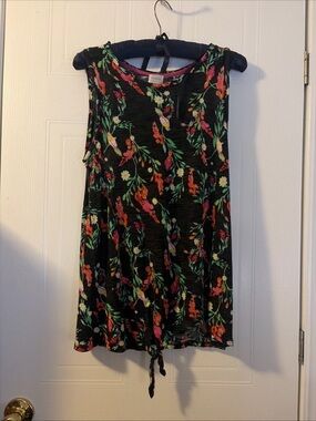 Cupio Women’s Large sleeveless tropical print Blouse
